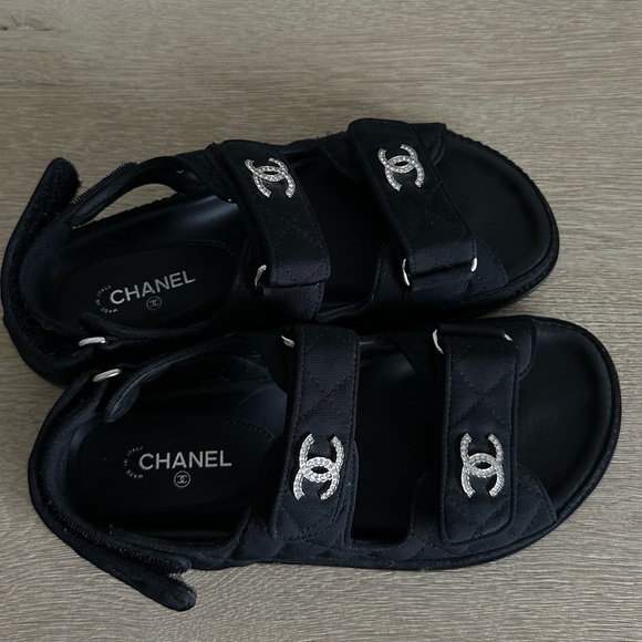 Chanel quilted dad sandals in black - Picture 3 of 5